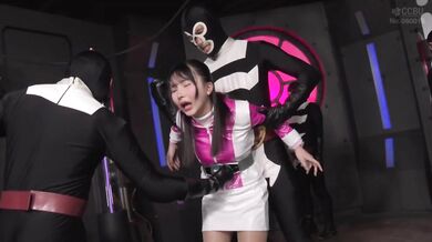 SPSD-099 Transformation Impossible Heroine ~Yuai Sentai Valiant Five Deceived Valiant Pink~ Yura Kana
