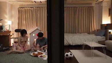 STARS-414 Ich werde mich an der Freundin meines Bruders rächen, die mich schon seit langem schikaniert, indem ich sie unter Hausarrest stelle. Makoto Toda