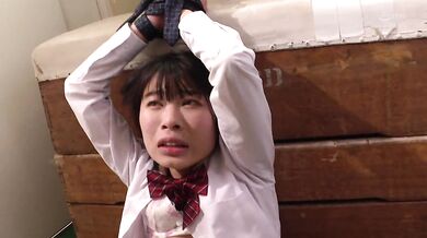 SAME-003 Schönes Mädchen in Club-Aktivitäten, die ständig unzüchtig von einem Problem Lehrer Natsu Sano trainiert wurde