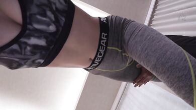 DASS-412 壮阳药浇灌,出汗发热!自然撒尿与庸俗的石窟!摇摆痉挛敏感的高温瑜伽课 - Esui Tsukino