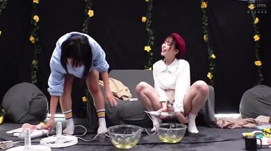 DVDMS-922 MM No. Special Edition A Pair Of Good Friend AV Actresses Challenge To Squirt 3000ml Of Tide! Big Penis Intense Piston Vaginal Cum Shot Into A Broken Oma Co ○ Who Continuously Lived With W Squirting! In The Magic Mirror Yui Hatano & Hibiki Otsuk