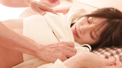 SONE-205 Kind and unwilling to say no to a club girl and a sports chiropractor sexual harassment treatment Nana Miho - Unexplored