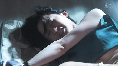 JUQ-638 A female boss indulges in twisted stimulation and discipline in an SM affair. During lunch break, she is disciplined by her useless subordinate... Release the pleasure of "suffering" of an exclusive beauty. Kana Mito