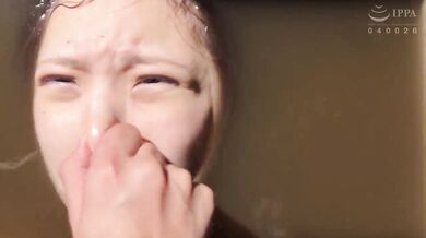 OMHD-024 【性奴●】下水管彼女―愛の大豪雨編―純心ドM彼女の鼻と口に大量の雨と土砂がなだれ込む。ゲホゲホ溺れた彼女をDV彼氏はただ「溺愛」しているだけ 白桃はな