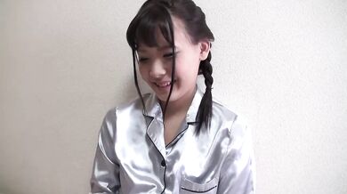 GUN-686 Shemale BAR Do you like Gaman juice? Beatrix