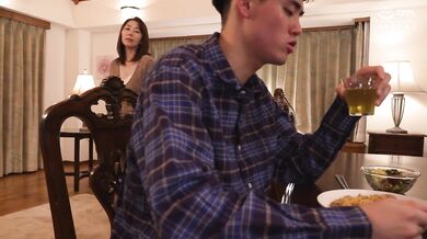 VENX-273 My son is a carnivorous beast full of worldly desires. A mother who becomes a complete female through play, deep throating and a fixed vibrator. Chisato Shoda - play Chisato