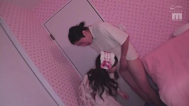 MIAA-755 ฉันโตแล้ว แต่ฉันไม่เคยมีเซ็กส์ มันง่อยเหรอ? Lara และ Tomorrow Hall ~ เล่น Lala Kudo - ราระ คูโด